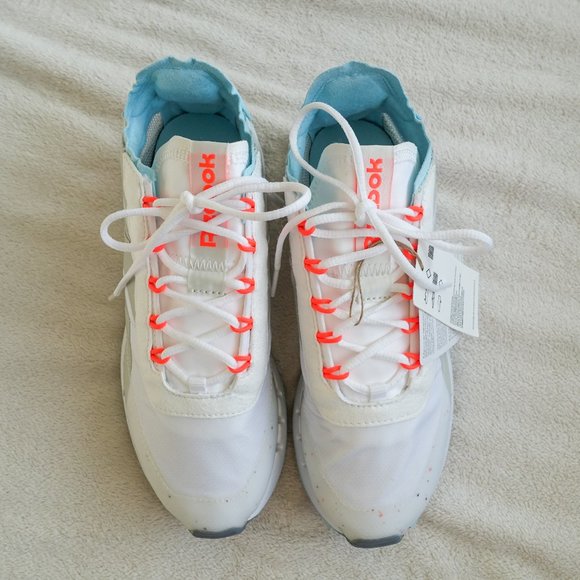 NIB Reebok Legacy 83 Retro Running Inspired Shoes - Picture 4 of 9